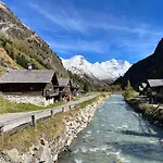 Blauer Vogel - Kostenfreie Saunanutzung Aldeamento Turístico Prägraten